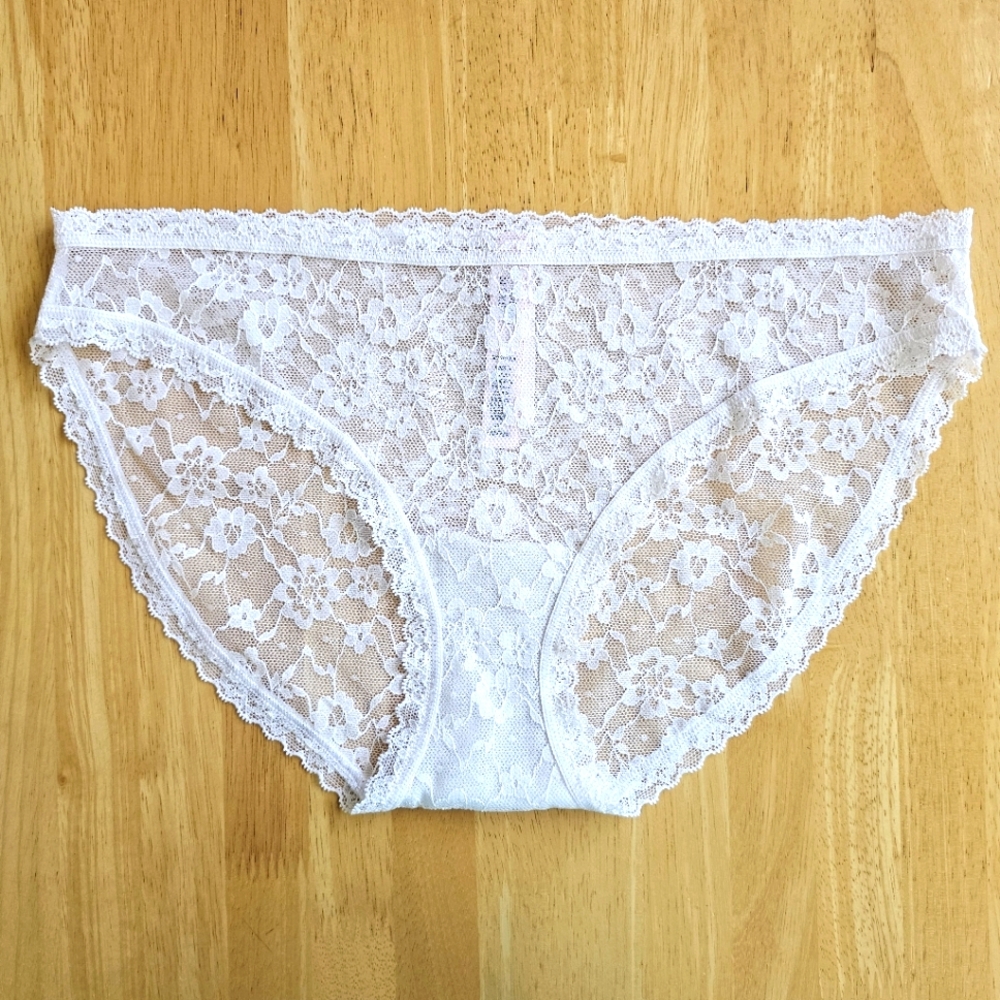 NWT Victoria's Secret Bikini Lace